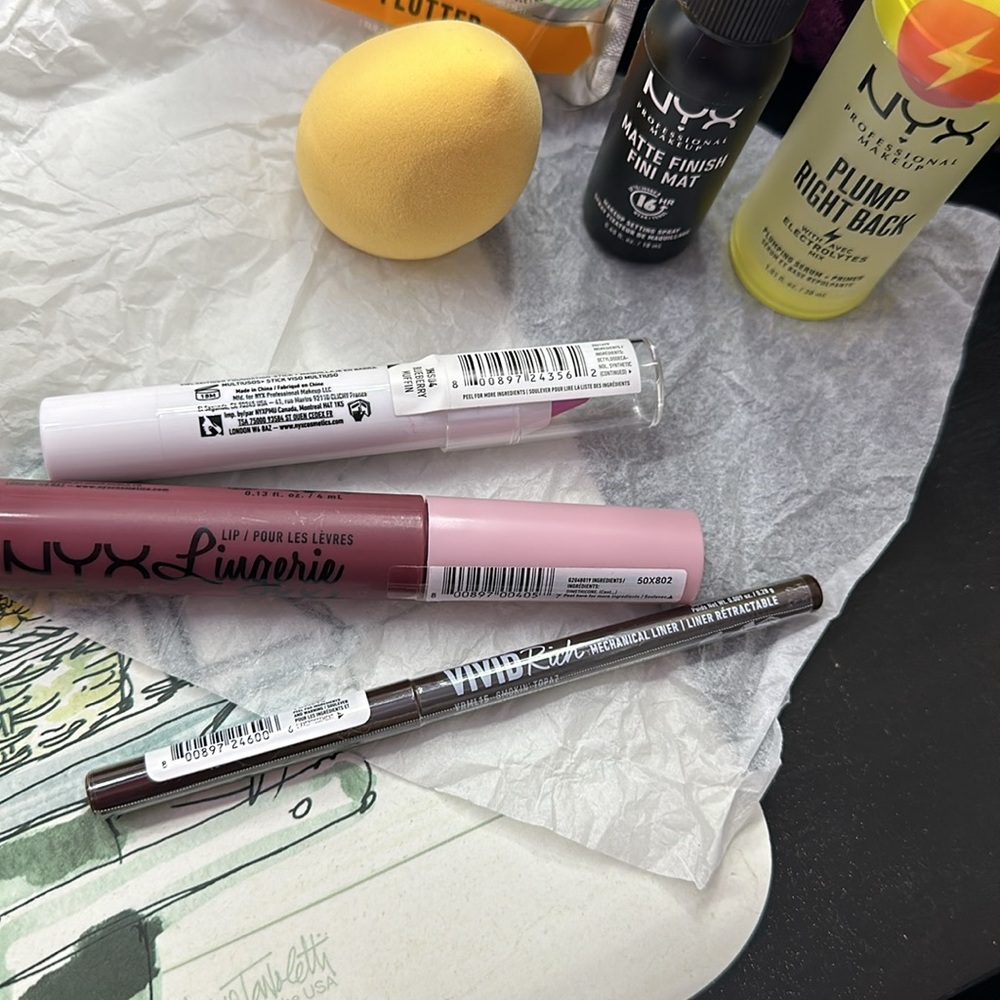 NYX BUNDLE ๐๐โค๏ธ๐ฉท - Picture 13 of 15